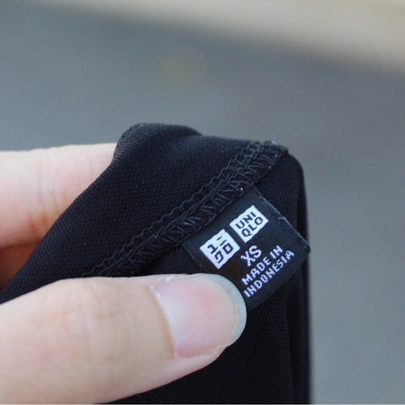 UNIQLO Black Top/ Blouse with Short Ruffle Flutter Sleeves - Picture 6 of 6